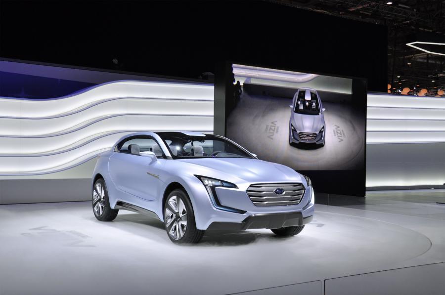  Subaru Viziv Concept 2013 года  (фото 12 из 22)